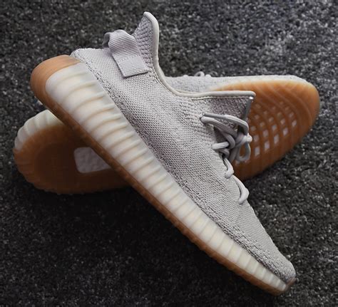 adidas Yeezy Boost 350 v2 “Sesame” Releasing In October